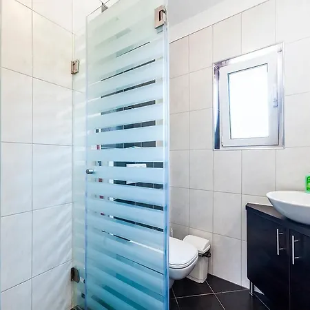 Apartament Grc *